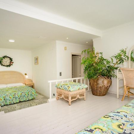 Villa Requesens On Canal Empuriabrava Exterior foto